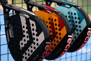 Nyheter: Tecnifibre Curva & BIDI BADU Night Flash