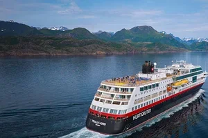 Res till storslagna Svalbard nästa sommar