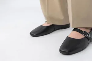🎊 Plats för nyheter! Fri frakt på Vagabond Shoemakers, Fly London, Céleste, Xti, Shepherd, Desigual, Levi's och Guess