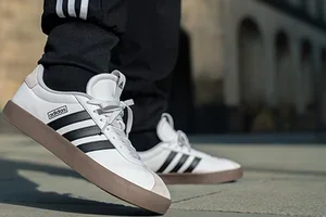 💡 Modet kommer i första hand! Fri frakt på adidas, Lemon Jelly, Betty London, Marco Tozzi, FitFlop, Vero Moda, Pepe jeans och Lauren Ralph Lauren