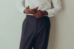 Den vita Signature Twill-skjortan