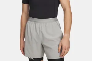 The heat doesn't quit. Neither does HeatGear®