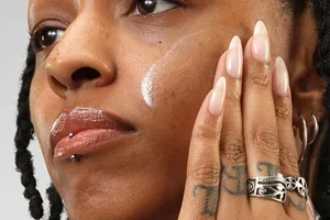 Your (nearly) weightless summer moisturizer.