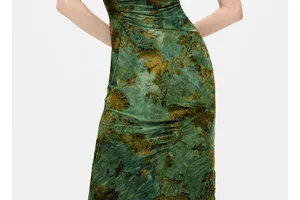 August calls for one more dress