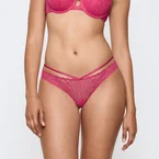 Triumph That Night In Vegas stringtrosa, rosa