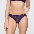 Triumph Amourette stringtrosa, lila